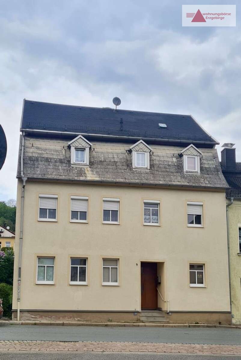 Thumbnail-Haus zum Kaufen in Hohenstein-Ernstthal 129.000,00 € 146 m²