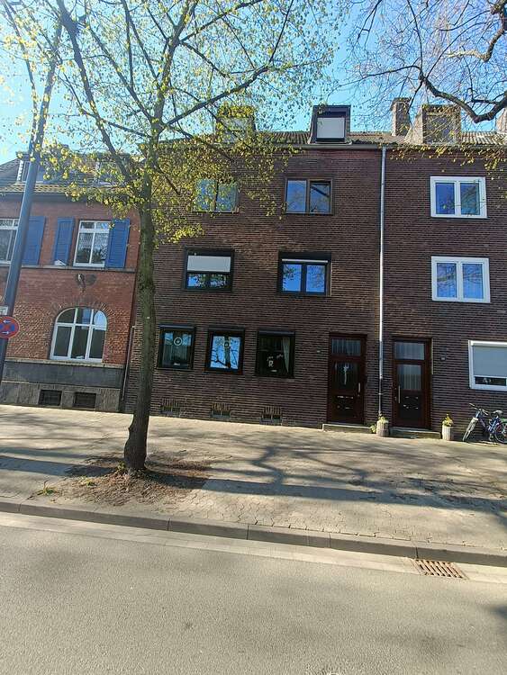 Thumbnail-Wohnung zum Kaufen in Krefeld 165.000,00 € 76 m²