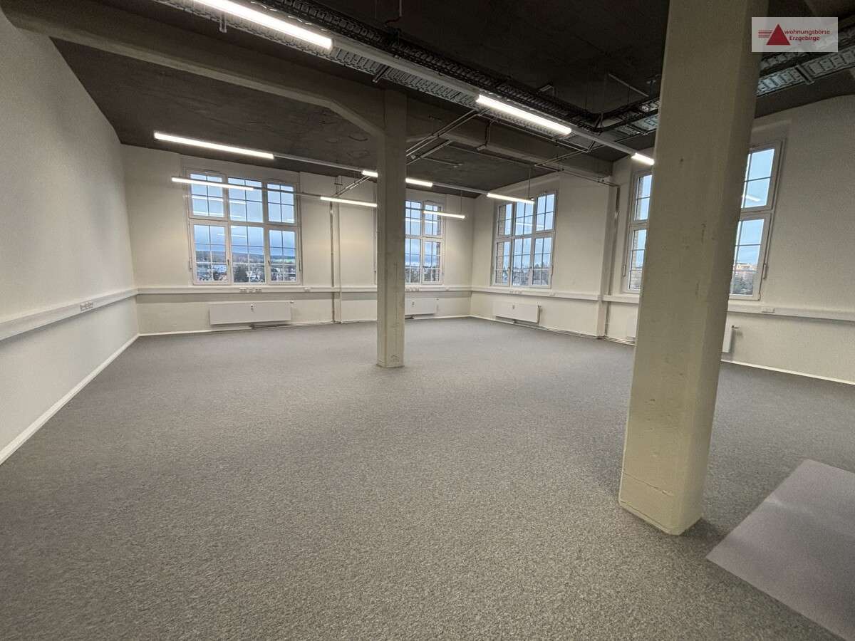 Thumbnail-Büro in Zwönitz 667,61 € 105.97 m²