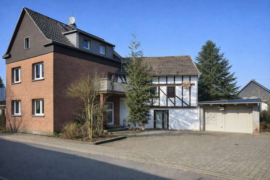 Thumbnail-Haus zum Kaufen in Rüscheid 335.000,00 € 232 m²