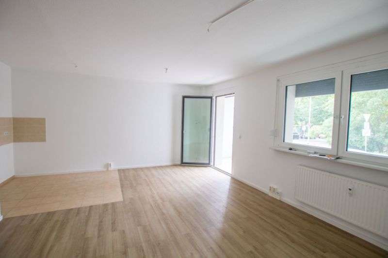 Thumbnail-Wohnung zum Mieten in Halle (Saale) 439,00 € 61.47 m²