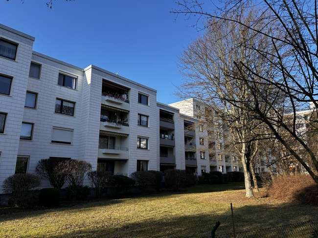 Thumbnail-Wohnung zum Kaufen in Laatzen 230.000,00 € 77 m²