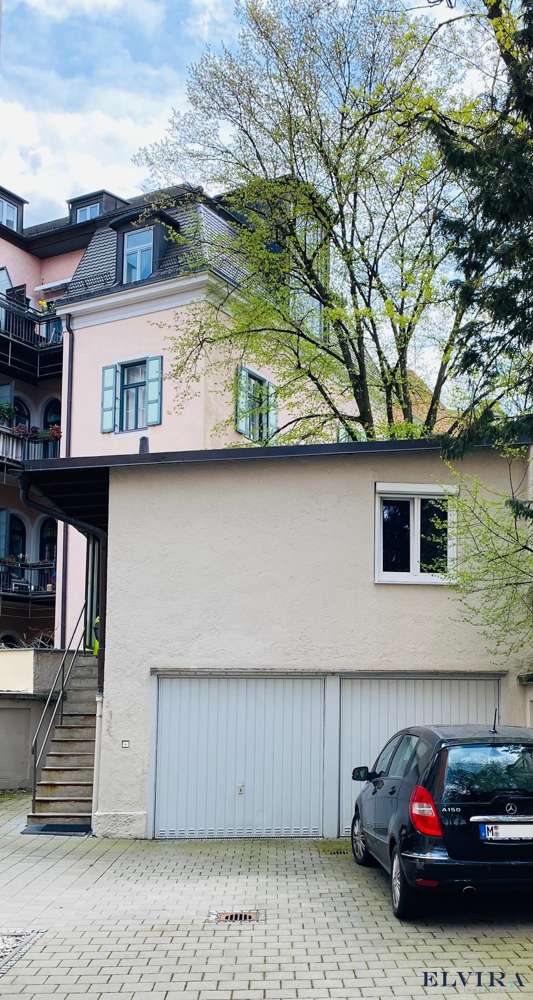 Thumbnail-Wohnung zum Kaufen in München 4.950.000,00 € 277 m²