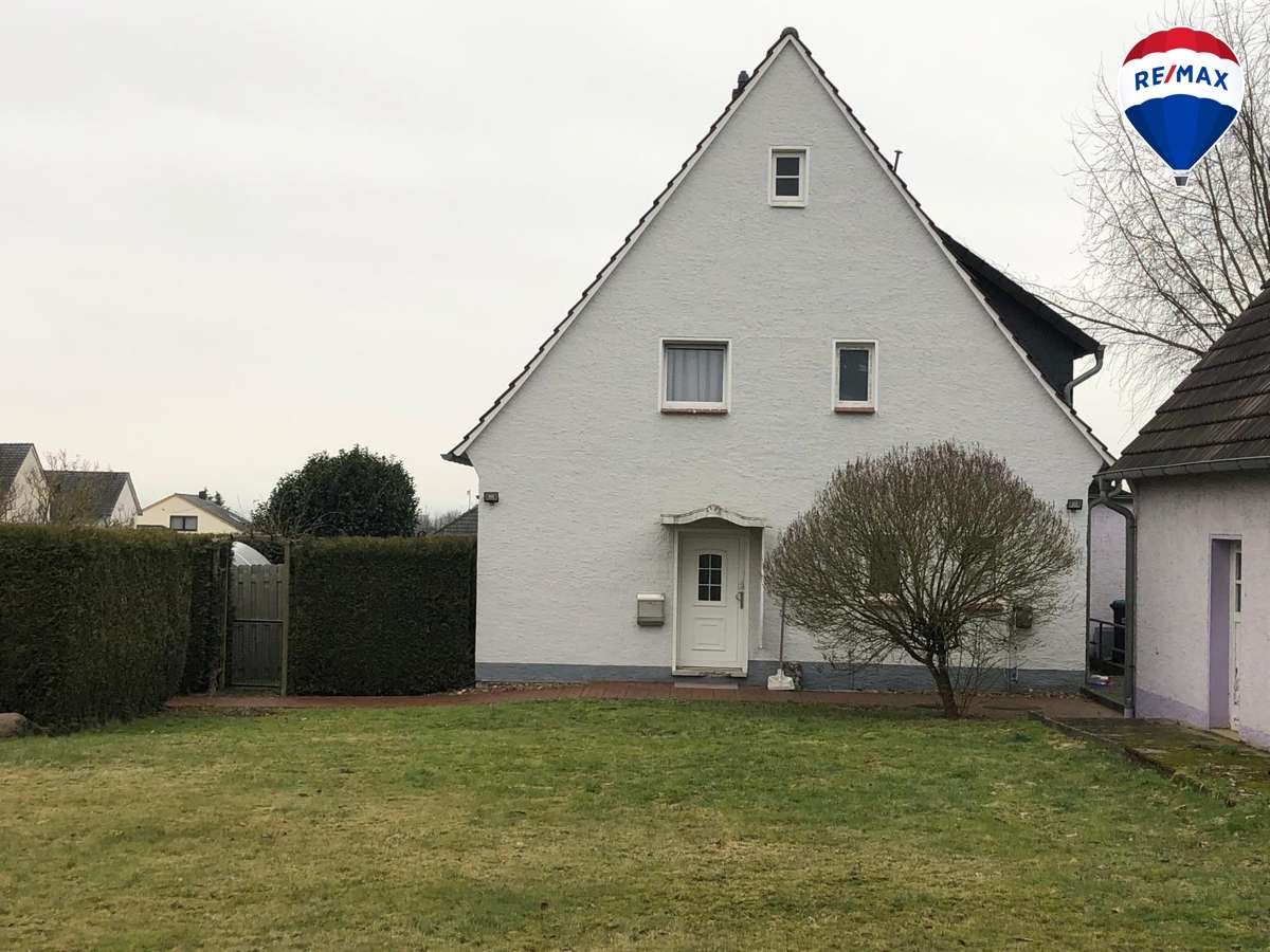 Thumbnail-Haus zum Kaufen in Hüllhorst 290.000,00 € 180 m²