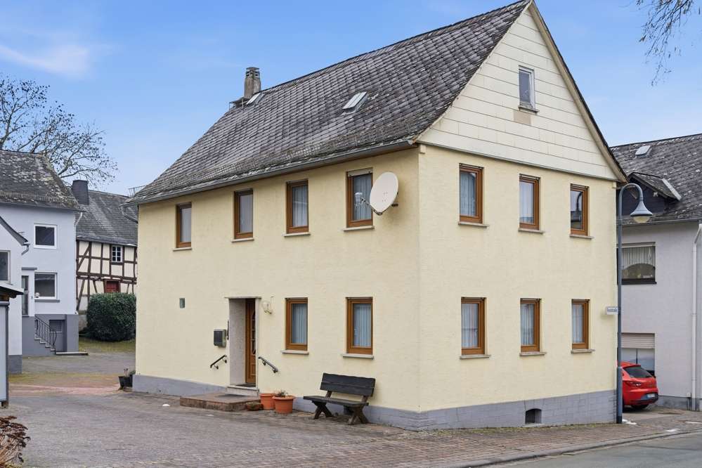 Thumbnail-Haus zum Kaufen in Rettershain 135.000,00 € 111 m²