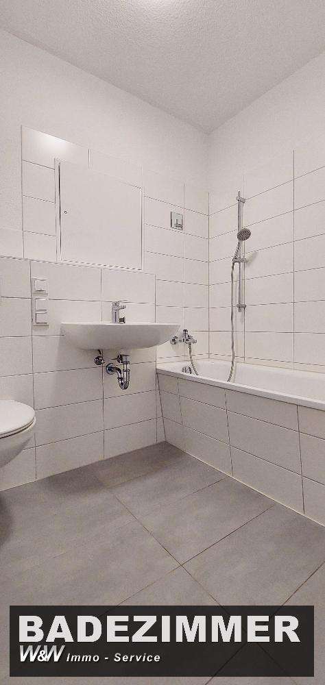 Thumbnail-Wohnung zum Mieten in Zwickau 499,00 € 90.36 m²