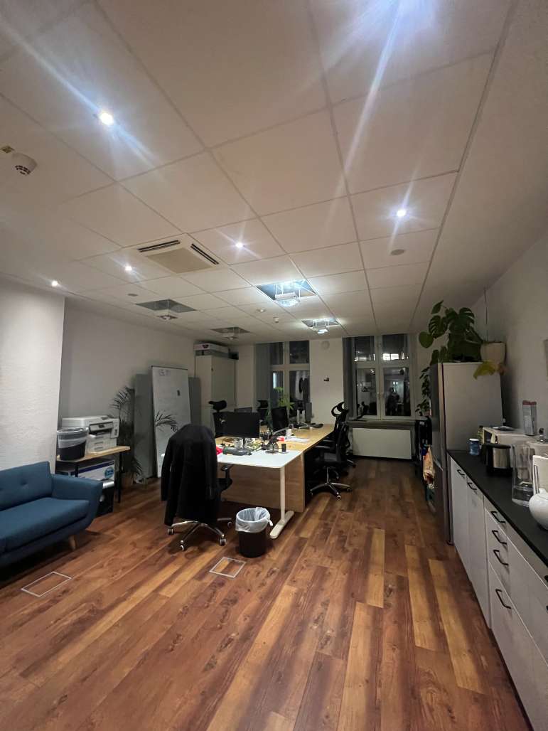 Thumbnail-Büro in München 1.960,00 € 40 m²