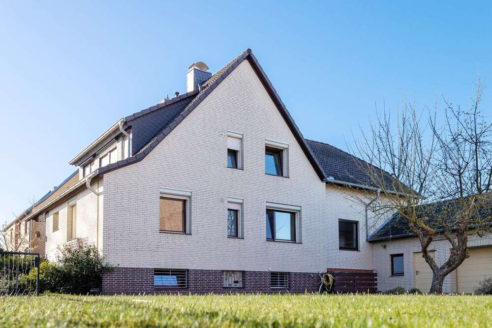 Thumbnail-Haus zum Kaufen in Braunschweig 499.000,00 € 210 m²