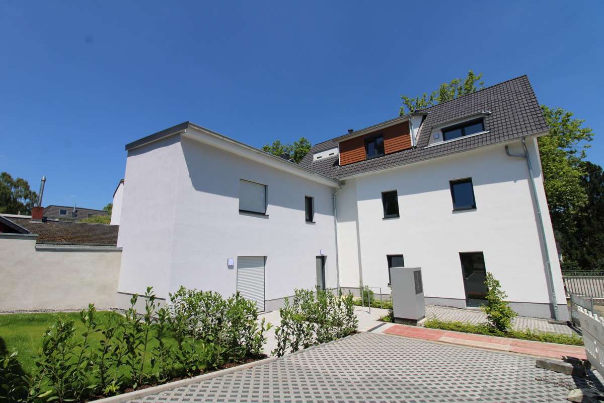 Thumbnail-Wohnung zum Mieten in Bonn 900,00 € 55.7 m²