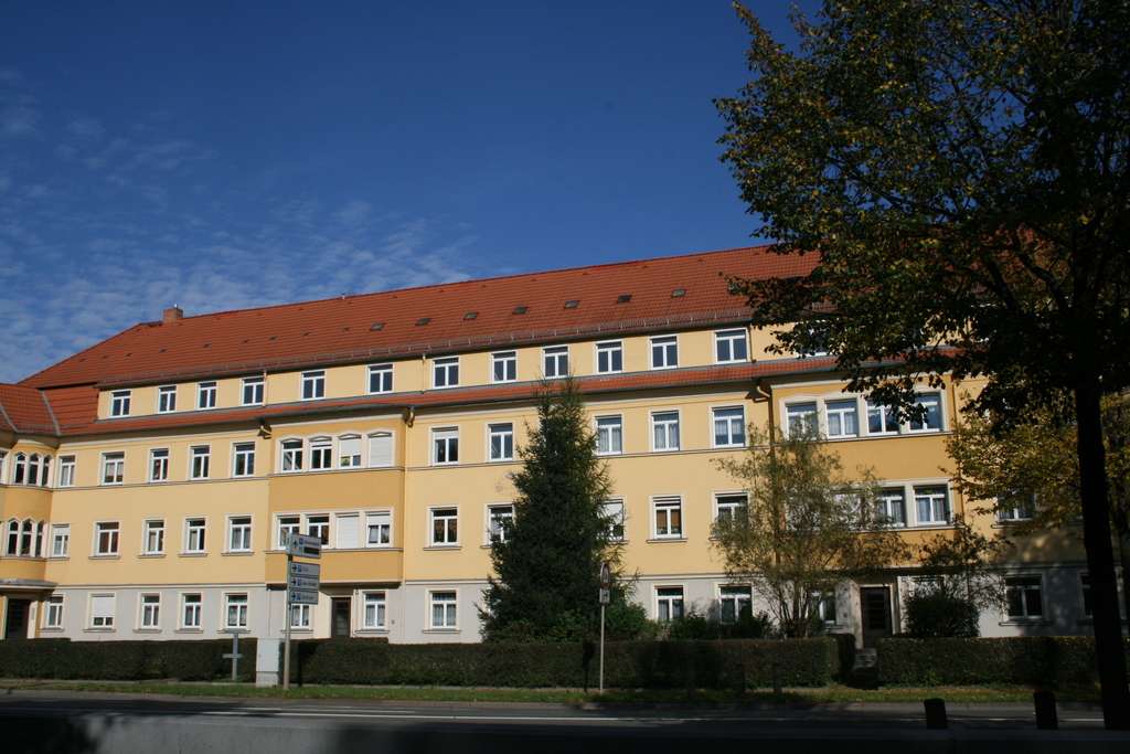 Thumbnail-Wohnung zum Mieten in Gera 715,00 € 84.13 m²