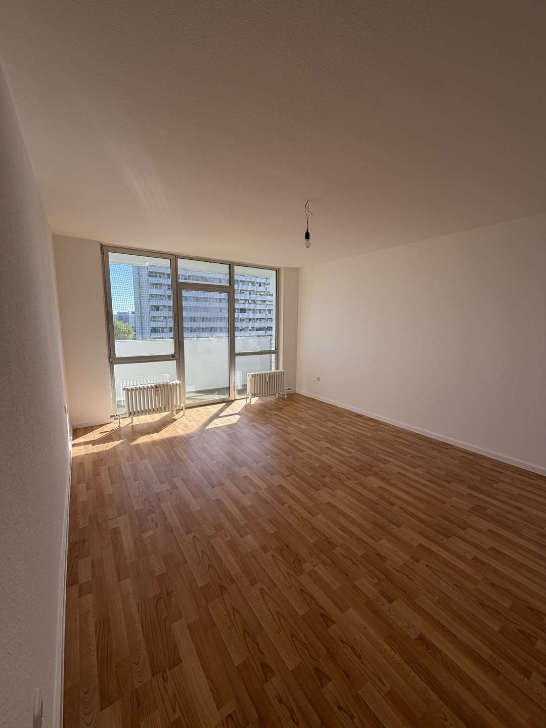 Thumbnail-Wohnung zum Kaufen in Frankfurt am Main 135.300,00 € 66 m²