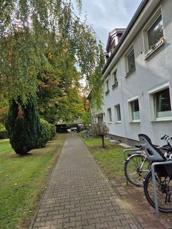Thumbnail-Wohnung zum Kaufen in Köln, Porz- Zündorf 240.000,00 € 68 m²