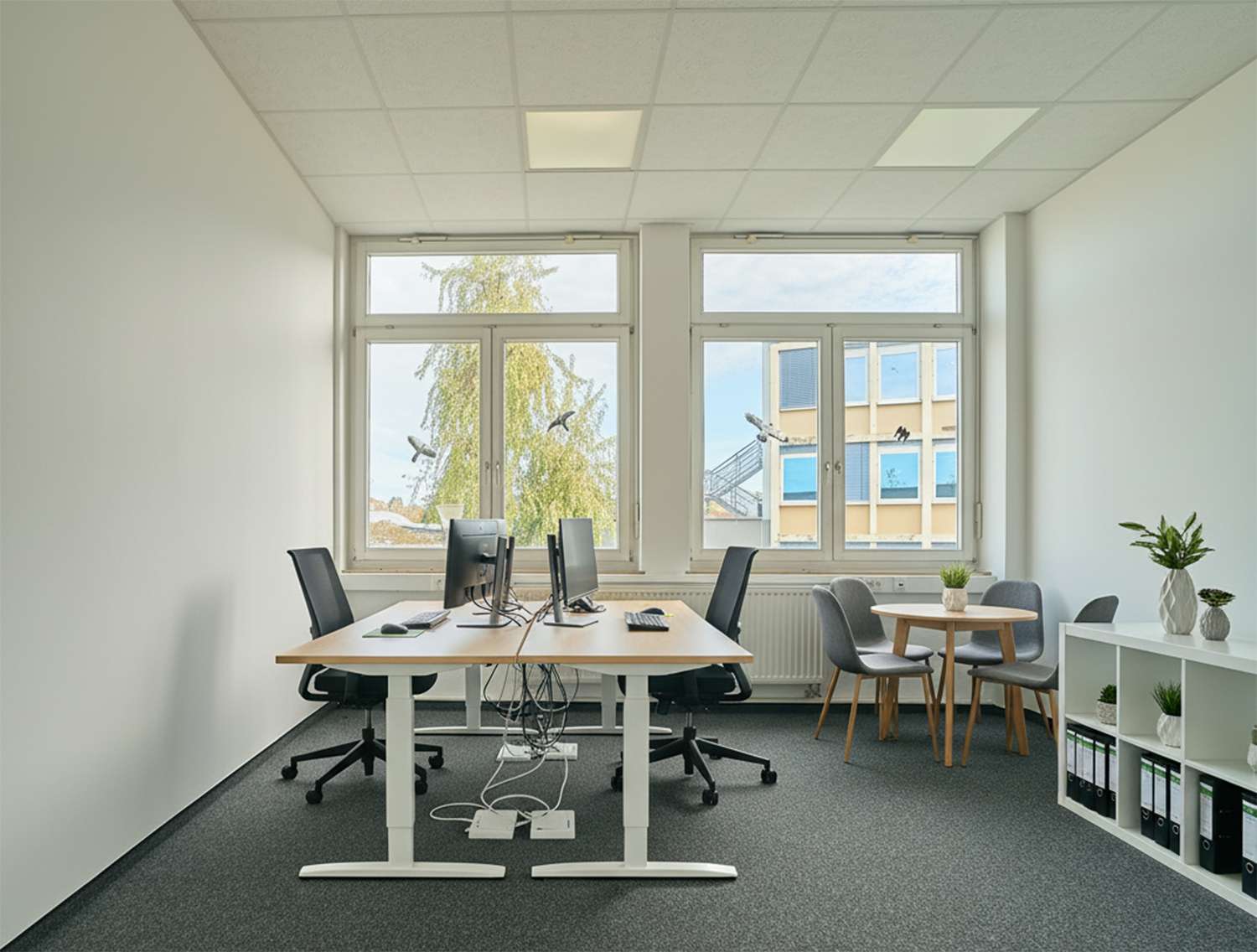 Thumbnail-Büro in Teningen 326,66 € 27.22 m²