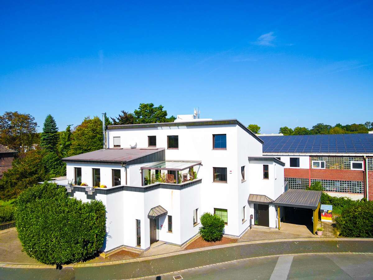 Thumbnail-Haus zum Kaufen in Oberhausen Buschhausen 789.000,00 € 230.25 m²