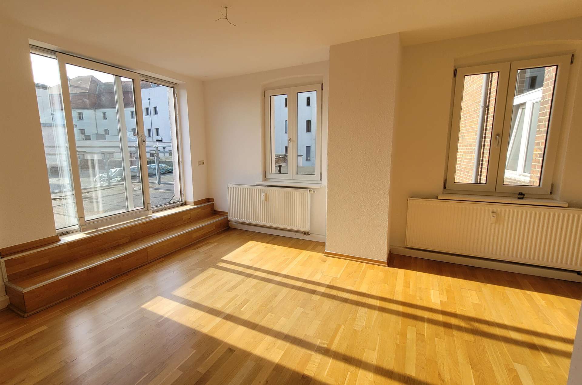 Thumbnail-Wohnung zum Mieten in Erfurt 1.150,00 € 120 m²