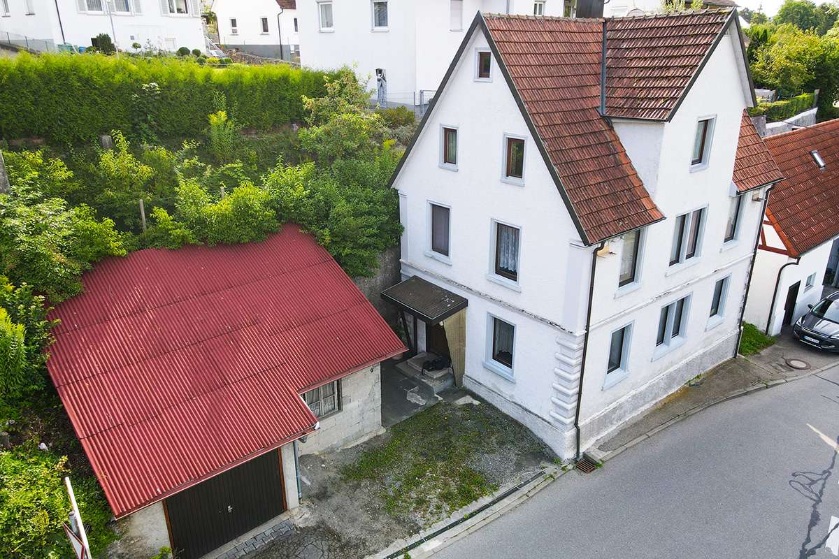 Thumbnail-Haus zum Kaufen in Zwiefalten 90.000,00 € 124.78 m²