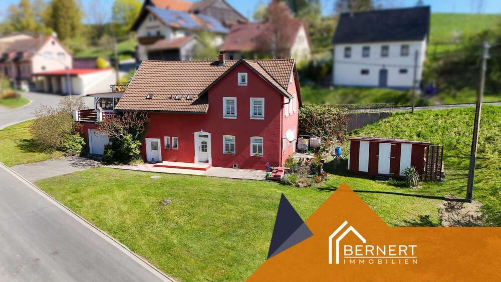Thumbnail-Haus zum Kaufen in Presseck 160.000,00 € 143.21 m²