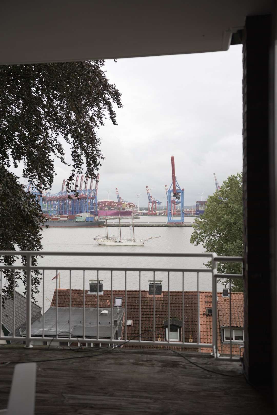 Thumbnail-Wohnung zum Kaufen in Hamburg 2.095.000,00 € 157 m²