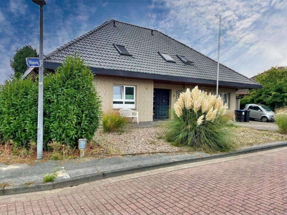 Thumbnail-Haus zum Kaufen in Stade 520.000,00 € 223 m²