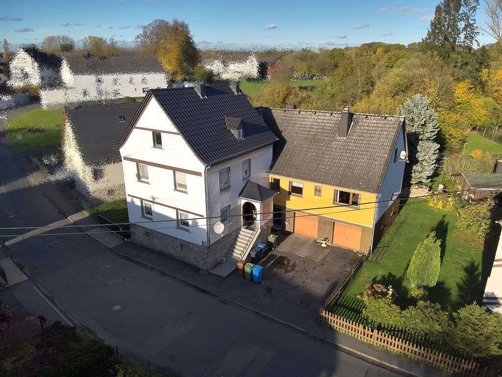 Thumbnail-Haus zum Kaufen in Dierdorf 270.000,00 € 250 m²