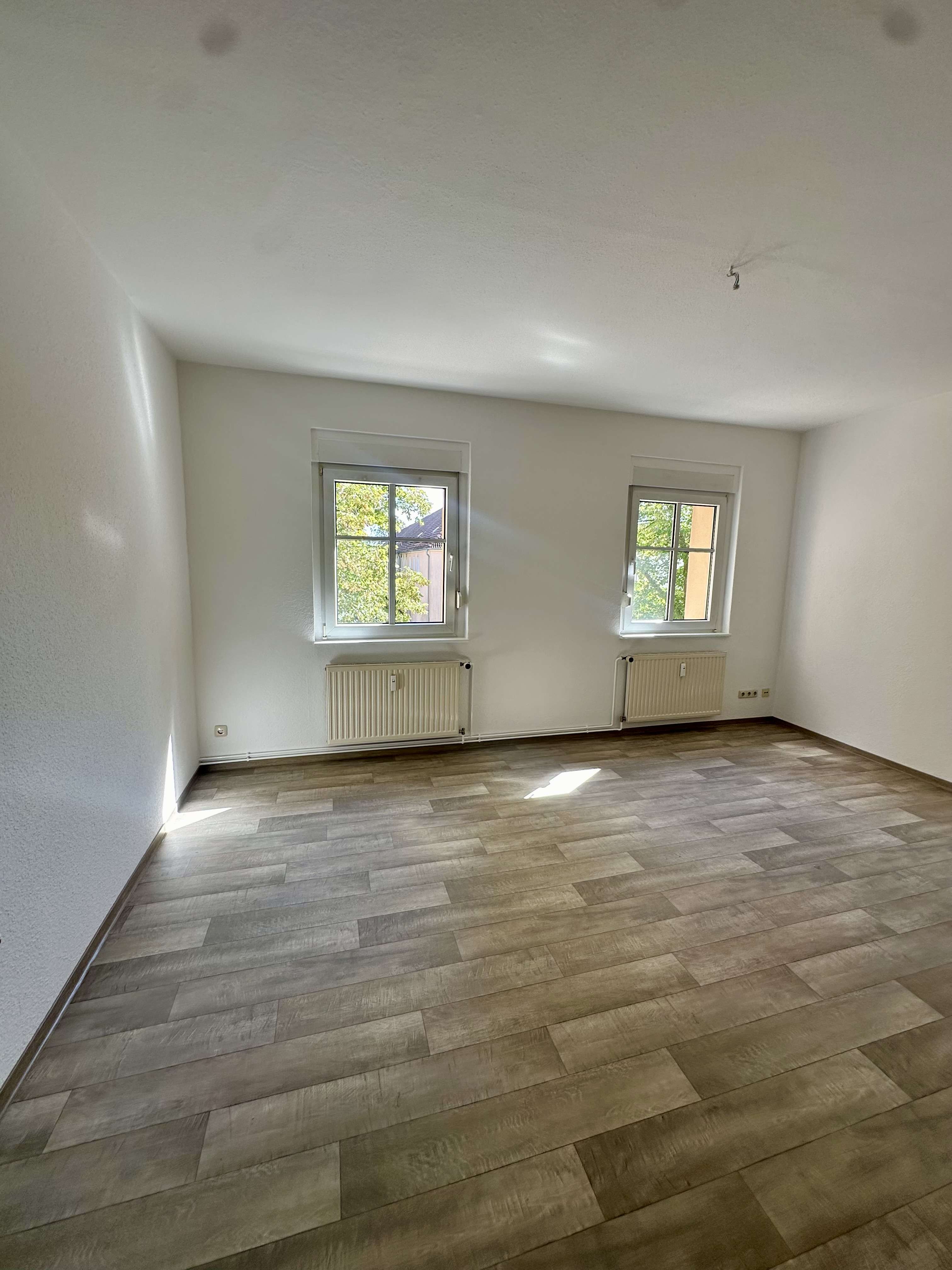 Thumbnail-Wohnung zum Mieten in Schwarzheide 468,09 € 66.87 m²