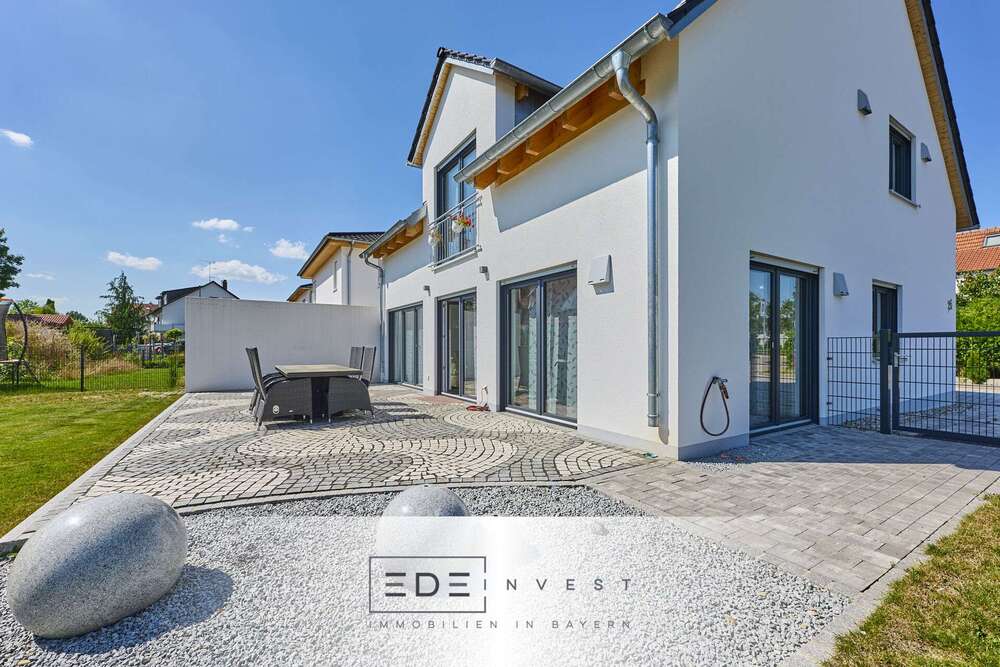 Thumbnail-Haus zum Kaufen in Königsbrunn 1.097.400,00 € 175 m²