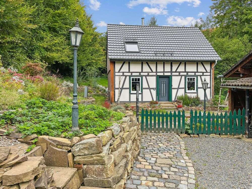 Thumbnail-Haus zum Kaufen in Gummersbach 349.000,00 € 101.97 m²