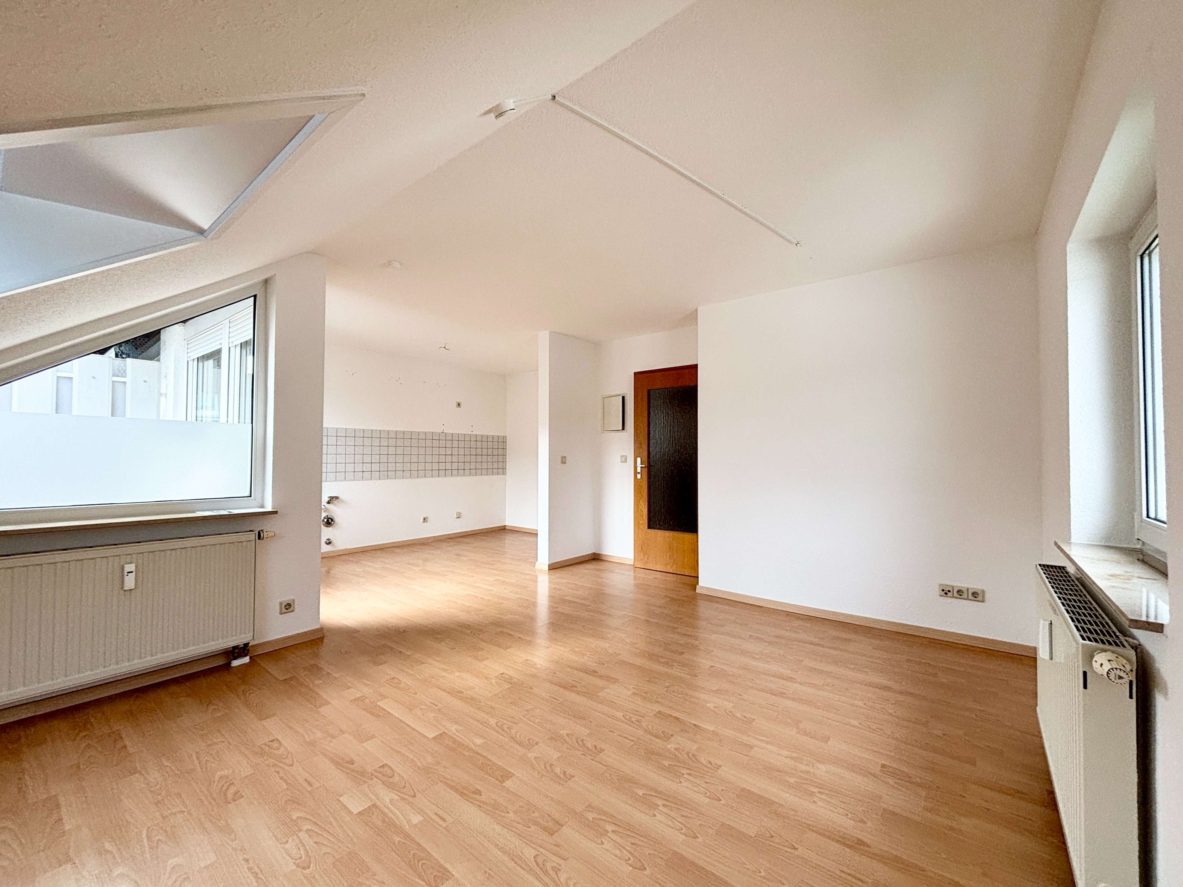 Thumbnail-Wohnung zum Mieten in Chemnitz 320,00 € 44.25 m²