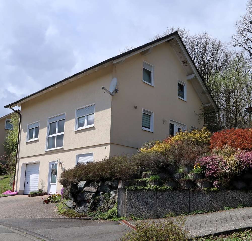 Thumbnail-Haus zum Kaufen in Bad Laasphe Fischelbach 280.000,00 € 128 m²