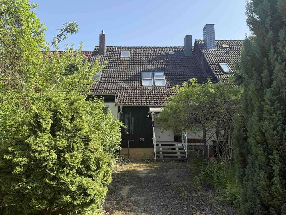 Thumbnail-Haus zum Kaufen in Burgdorf 180.000,00 € 135 m²