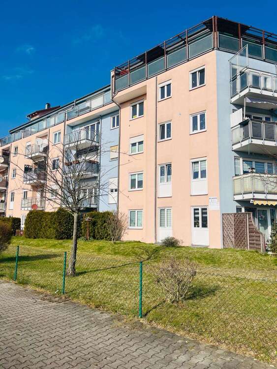 Thumbnail-Wohnung zum Mieten in Radefeld 490,00 € 67 m²