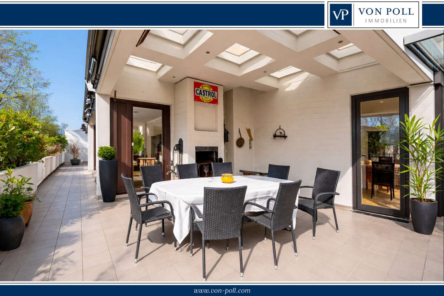 Thumbnail-Wohnung zum Kaufen in Düsseldorf 1.190.000,00 € 196 m²