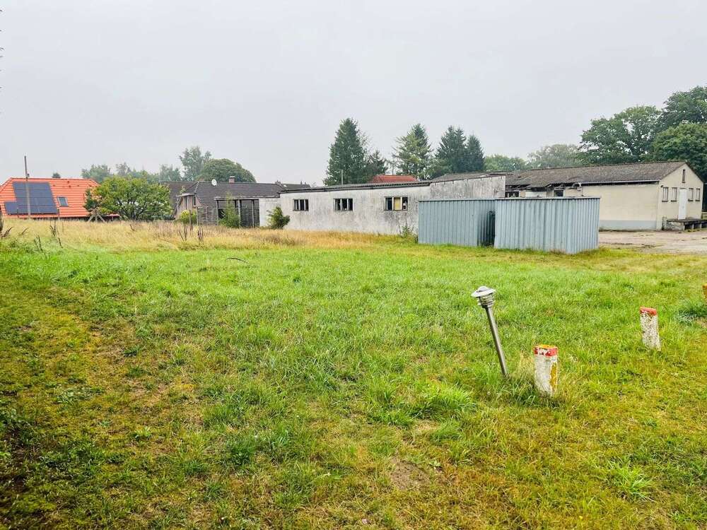 Thumbnail-Grundstück in Lüdersdorf 369.000,00 € 3242 m²