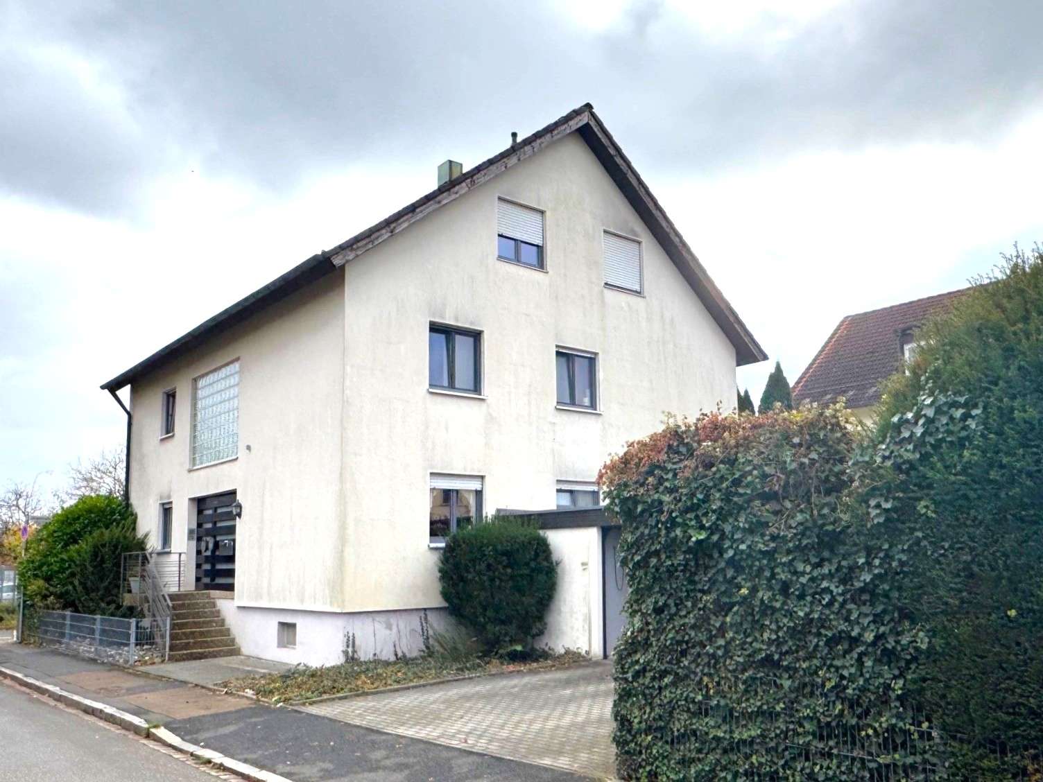 Thumbnail-Haus zum Kaufen in Altdorf 630.000,00 € 227 m²