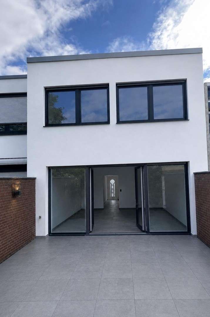 Thumbnail-Haus zum Mieten in Moers 1.480,00 € 105 m²