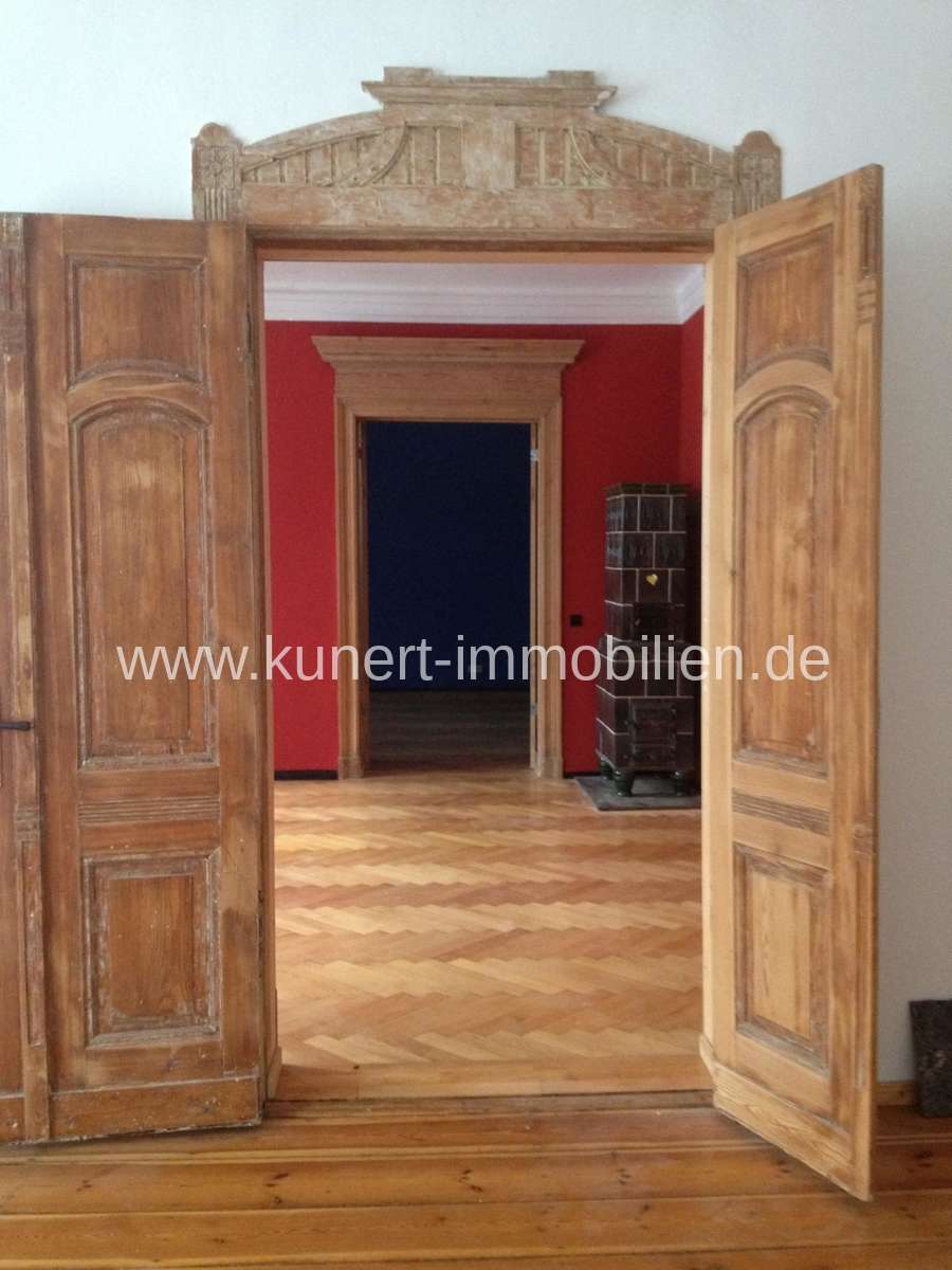 Thumbnail-Wohnung zum Kaufen in Halle 540.000,00 € 146.81 m²