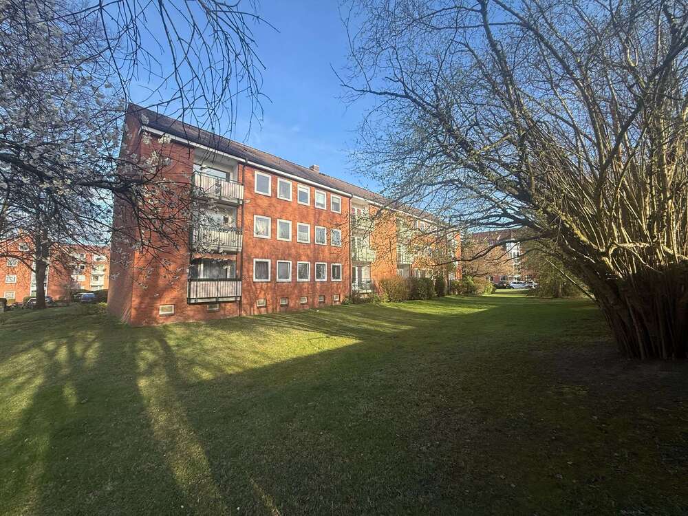 Thumbnail-Wohnung zum Mieten in Wedel 950,00 € 62.44 m²