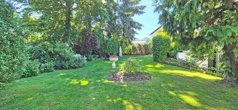 Thumbnail-Haus zum Kaufen in Idstein 889.000,00 € 223.43 m²