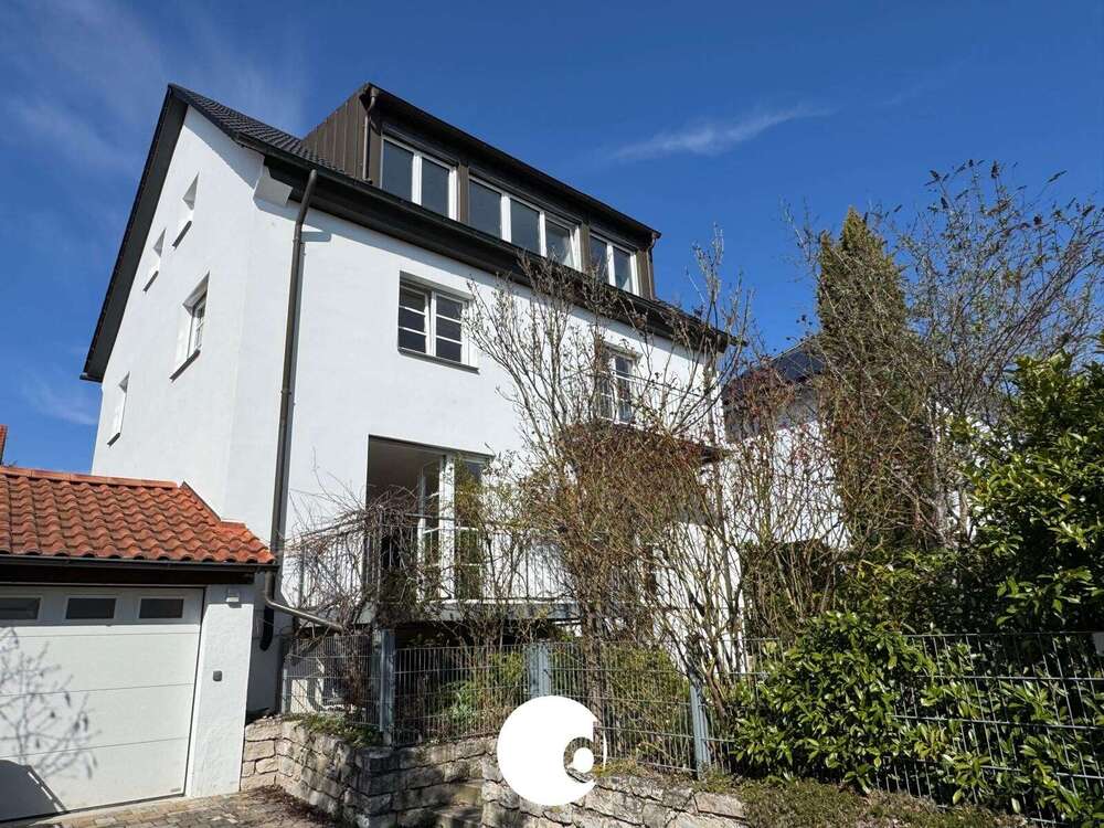 Thumbnail-Haus zum Kaufen in Stuttgart 1.950.000,00 € 216 m²
