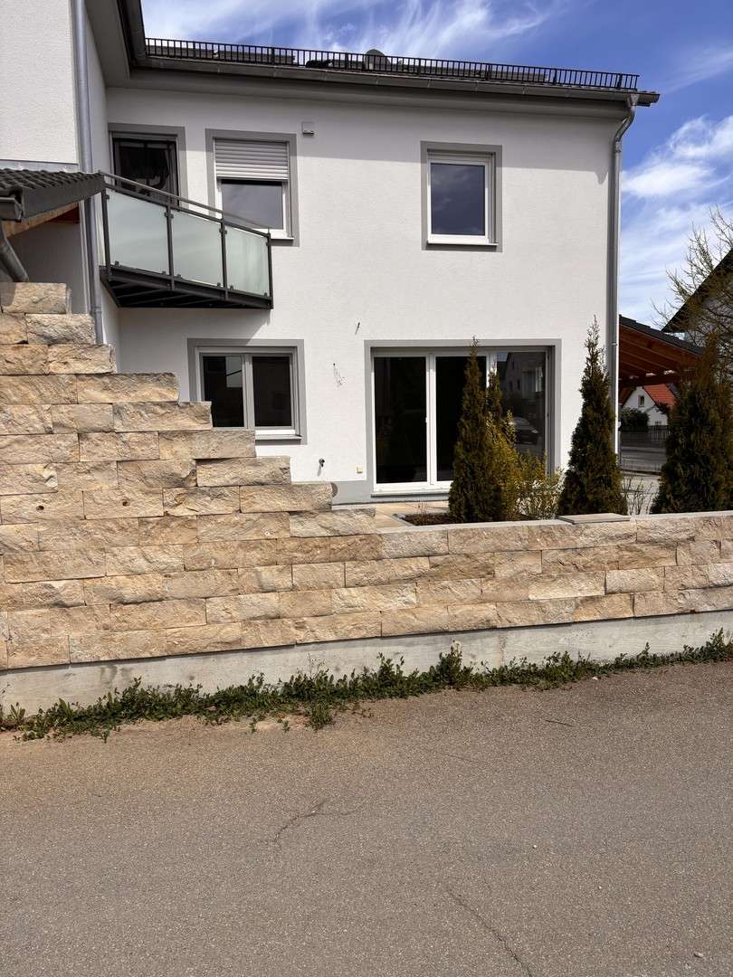 Thumbnail-Haus zum Mieten in Aresing 1.300,00 € 120 m²