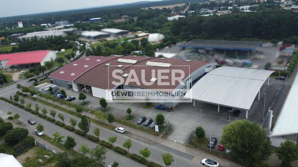 Thumbnail-Halle in Ludwigsfelde 28.300,00 € 4600 m²