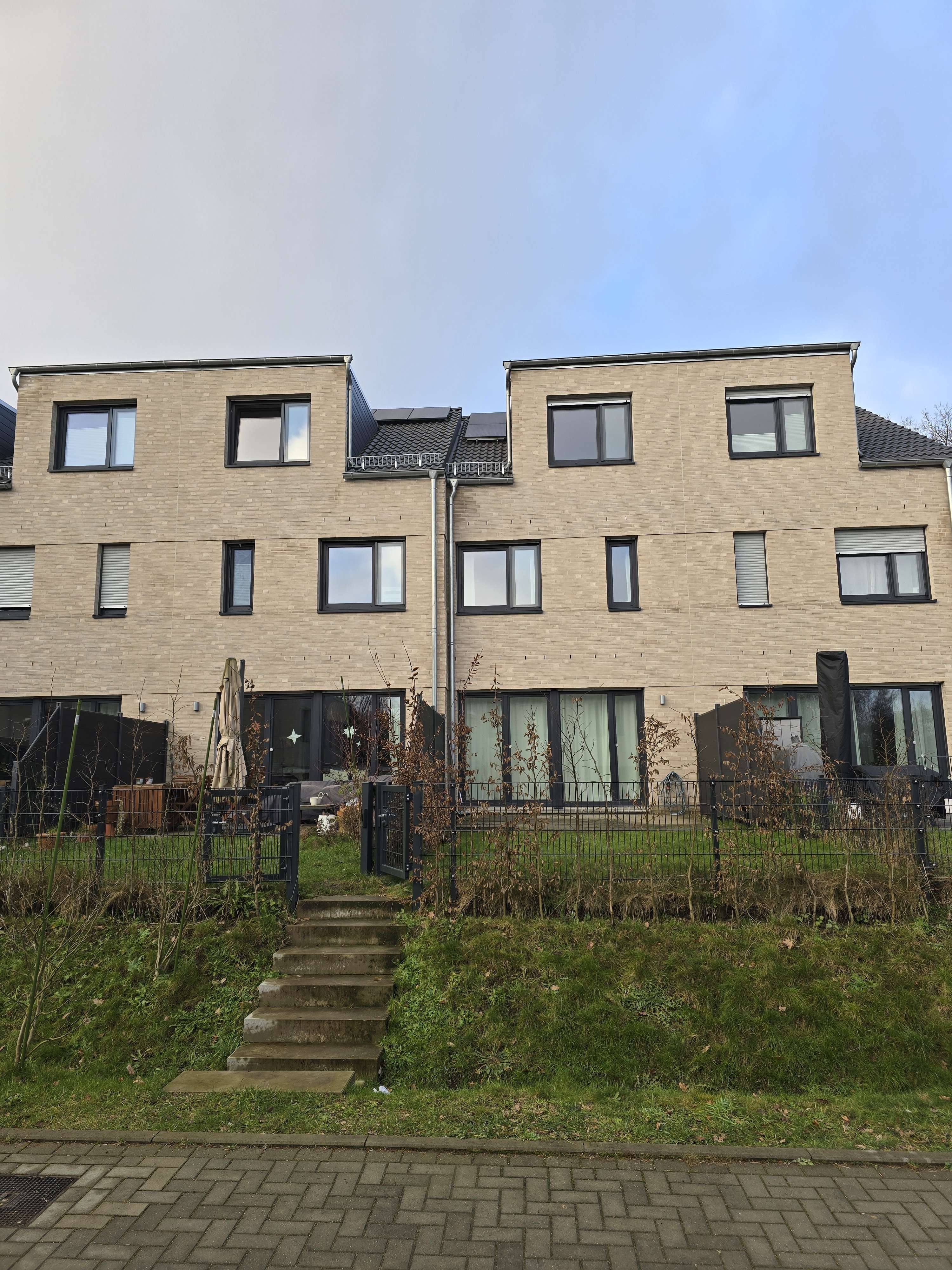 Thumbnail-Haus zum Mieten in Hamburg 2.150,00 € 129.14 m²