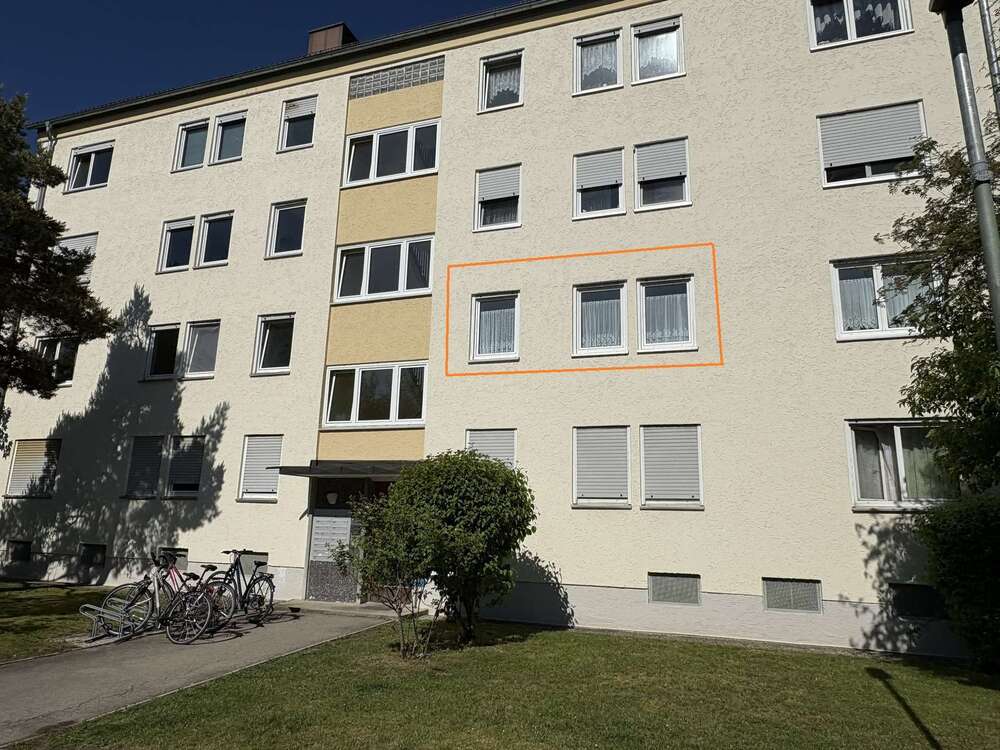 Thumbnail-Wohnung zum Kaufen in Augsburg 160.000,00 € 36.5 m²