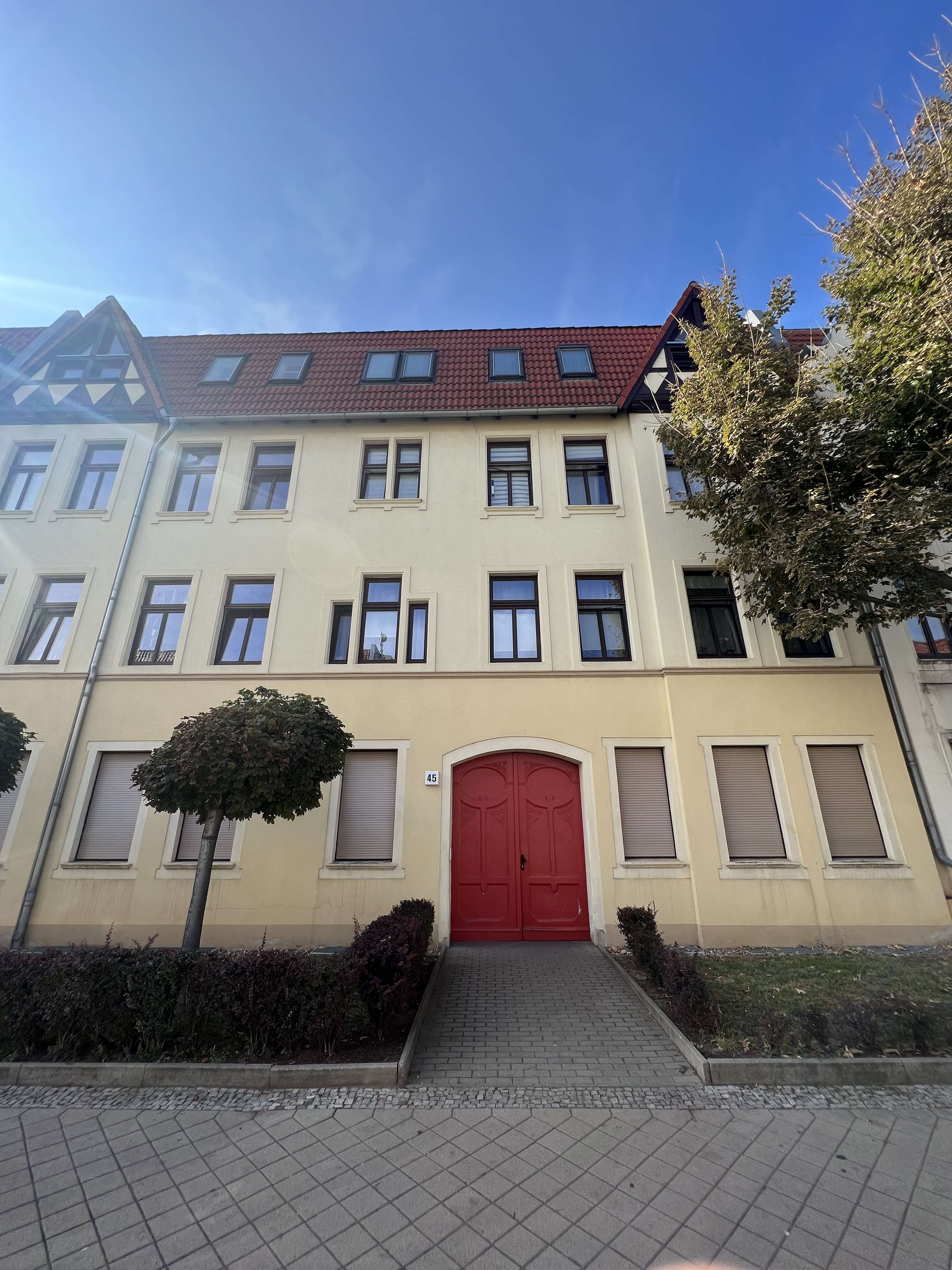 Thumbnail-Wohnung zum Mieten in Magdeburg 300,00 € 43 m²