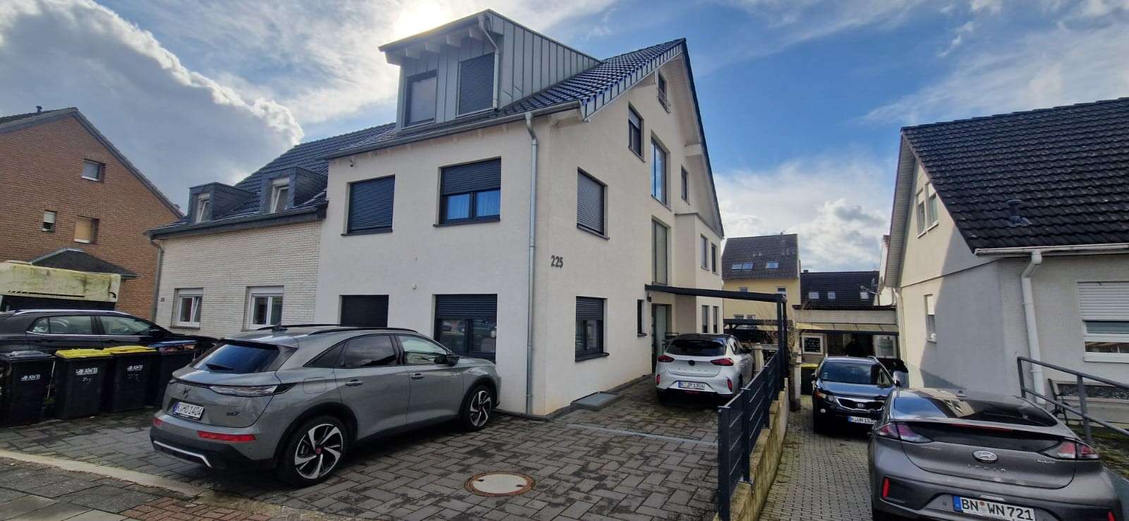Thumbnail-Wohnung zum Mieten in Köln 2.050,00 € 152 m²