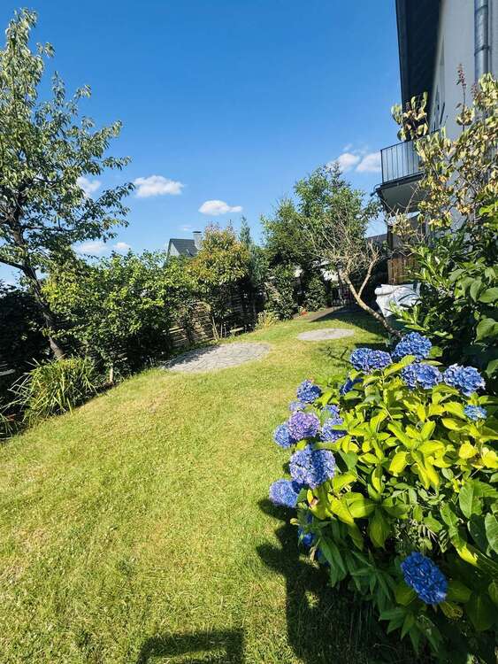 Thumbnail-Wohnung zum Kaufen in Bergisch Gladbach 349.000,00 € 97 m²