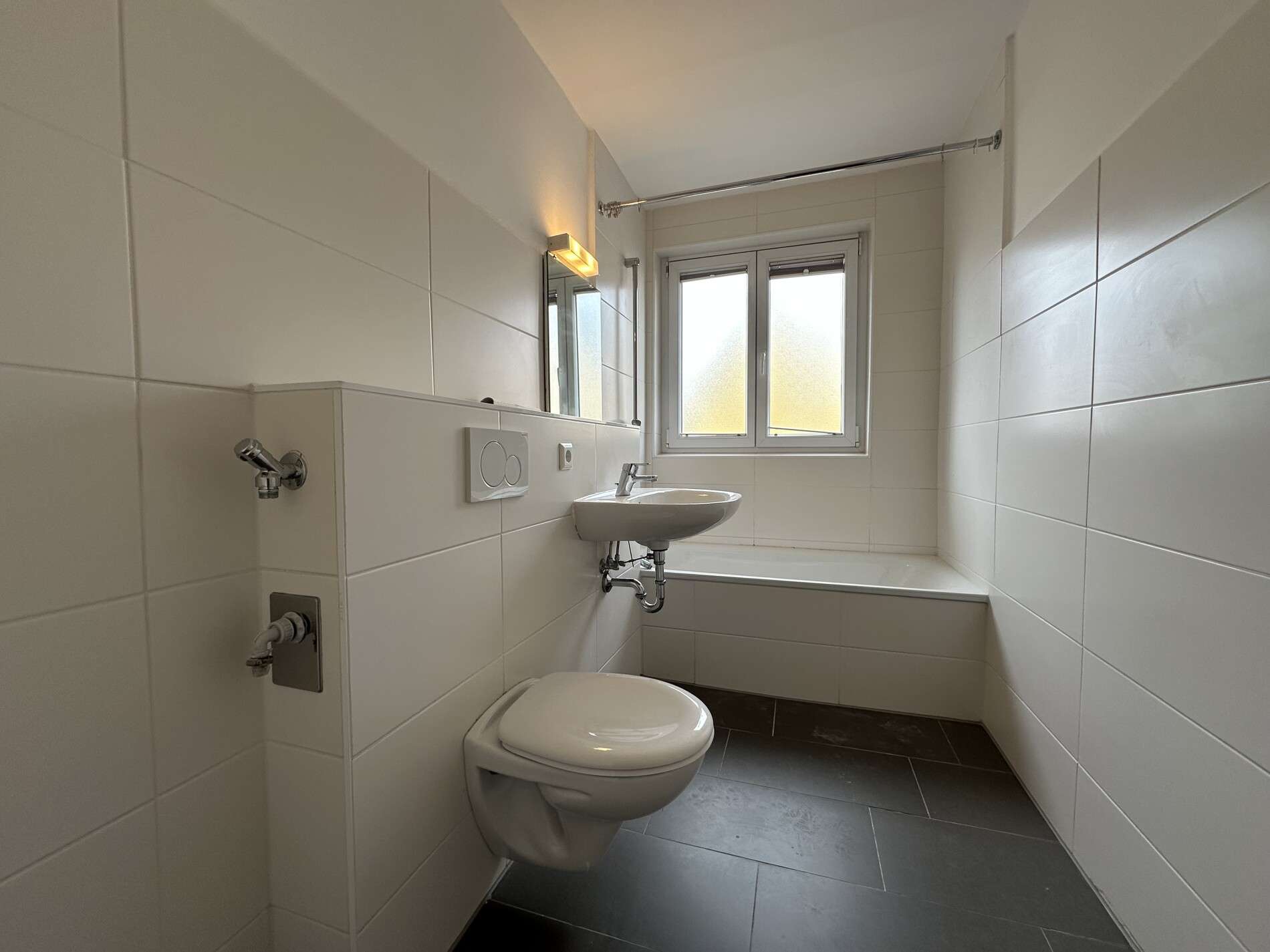 Thumbnail-Wohnung zum Mieten in Stuttgart Kaltental 755,00 € 42 m²