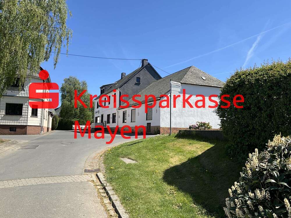 Thumbnail-Haus zum Kaufen in Nachtsheim 259.000,00 € 300 m²