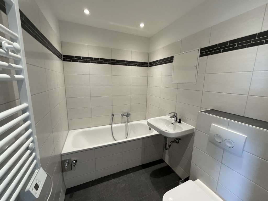 Thumbnail-Wohnung zum Mieten in Leipzig 681,07 € 90.93 m²