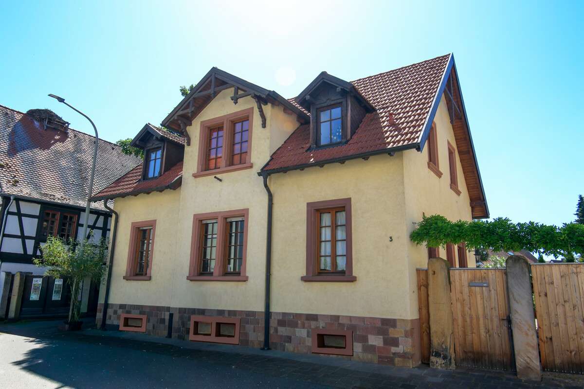 Thumbnail-Haus zum Kaufen in Altrip 459.000,00 € 136 m²